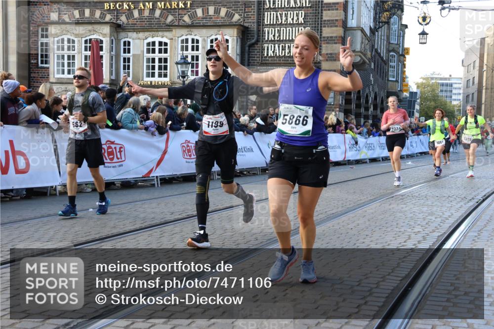 06.10.2024 - 19. swb-Marathon Bremen Strokosch-Dieckow http://msf.ph/oto/7471106 06.10.2024 13:56:09 Ziel 573, 582, 1004, 1051, 1177, 1199, 1253, 1329, 2140, 2721, 3090, 3224, 4310, 4697, 5866, 5948 meine-sportfotos.de