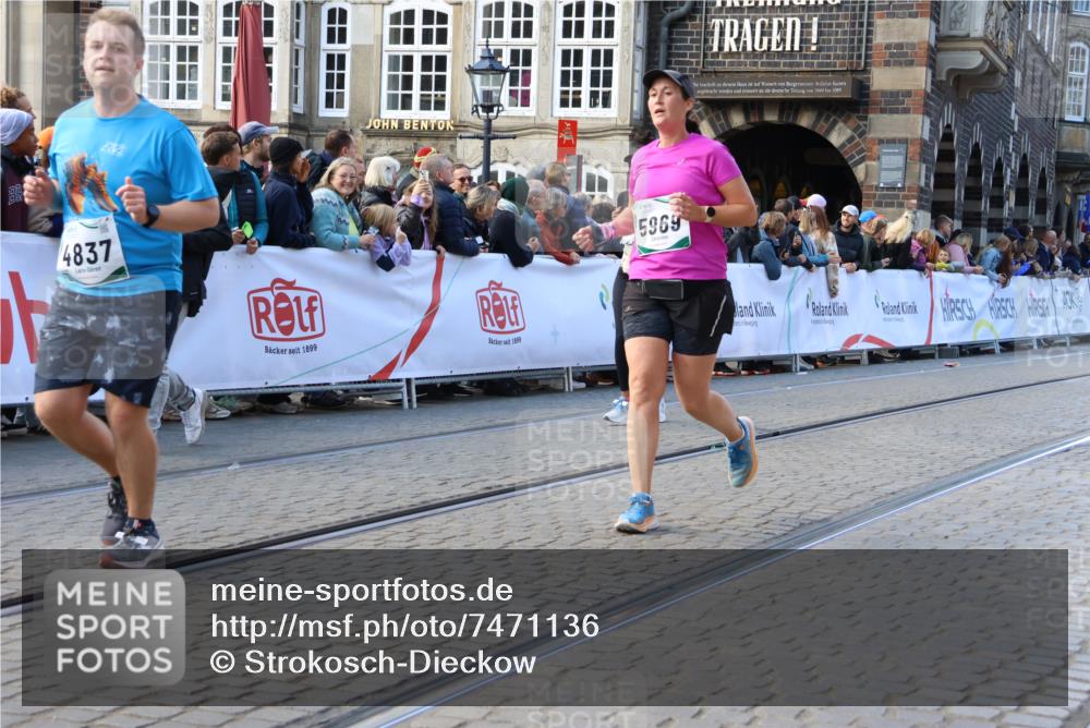 06.10.2024 - 19. swb-Marathon Bremen Strokosch-Dieckow http://msf.ph/oto/7471136 06.10.2024 13:56:36 Ziel 733, 1119, 1364, 2757, 2994, 4313, 4373, 4521, 4837, 5412, 5735, 5903, 5963, 5969 meine-sportfotos.de