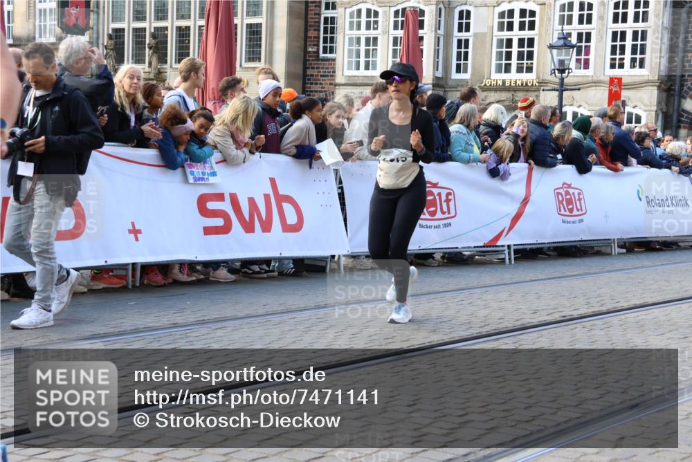 06.10.2024 - 19. swb-Marathon Bremen Strokosch-Dieckow http://msf.ph/oto/7471141 06.10.2024 13:56:38 Ziel 733, 1119, 1364, 2757, 2994, 4313, 4521, 4837, 5412, 5735, 5903, 5963, 5969 meine-sportfotos.de