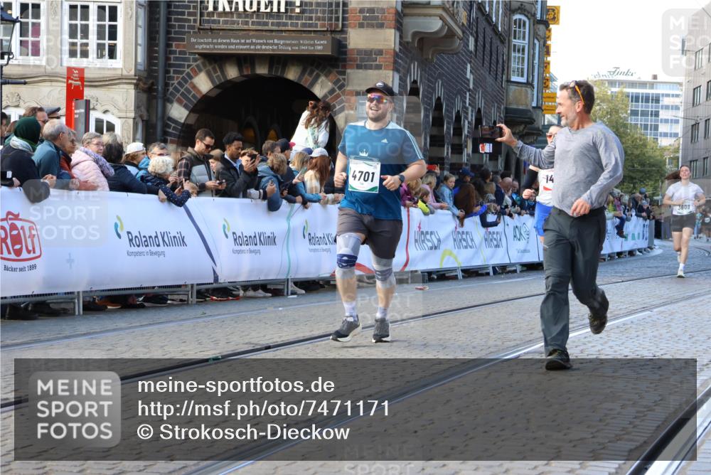 06.10.2024 - 19. swb-Marathon Bremen Strokosch-Dieckow http://msf.ph/oto/7471171 06.10.2024 13:57:30 Ziel 107, 1443, 2635, 2853, 3035, 3048, 3498, 3608, 3966, 4248, 4701, 4737, 5485, 6883 meine-sportfotos.de