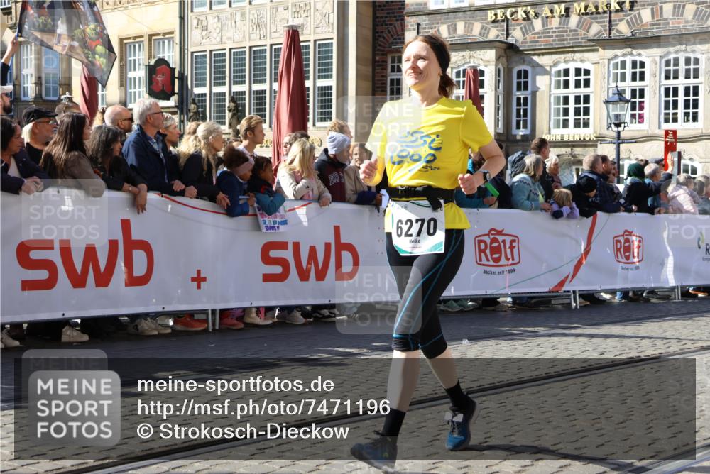 06.10.2024 - 19. swb-Marathon Bremen Strokosch-Dieckow http://msf.ph/oto/7471196 06.10.2024 13:58:00 Ziel 242, 1428, 1572, 2413, 2451, 2452, 2897, 3043, 3552, 3840, 4011, 4896, 5358, 5539, 5934, 5949, 6270, 6447 meine-sportfotos.de