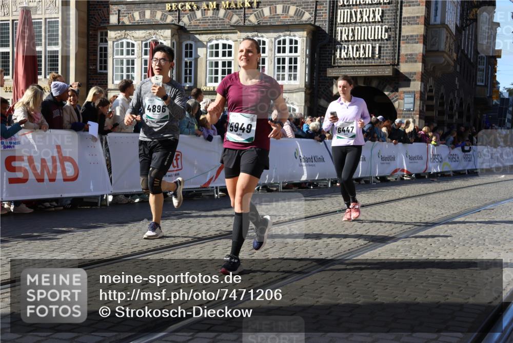 06.10.2024 - 19. swb-Marathon Bremen Strokosch-Dieckow http://msf.ph/oto/7471206 06.10.2024 13:58:14 Ziel 472, 1414, 2451, 2452, 3489, 4011, 4896, 5758, 5949, 6447, 6749 meine-sportfotos.de