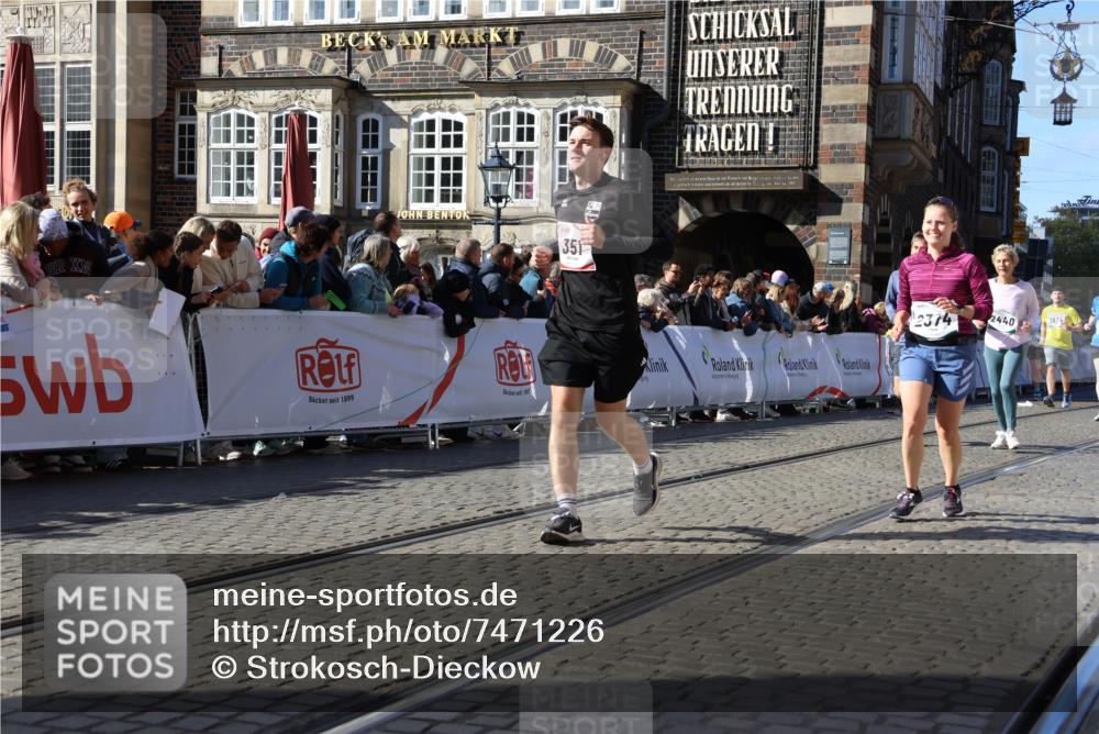 06.10.2024 - 19. swb-Marathon Bremen Strokosch-Dieckow http://msf.ph/oto/7471226 06.10.2024 13:58:32 Ziel 305, 351, 993, 1115, 1328, 1629, 2374, 2440, 3634, 3807, 4748, 4840, 5637 meine-sportfotos.de