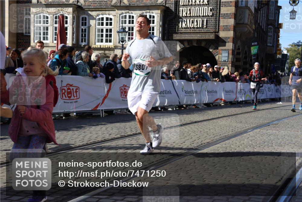 06.10.2024 - 19. swb-Marathon Bremen Strokosch-Dieckow http://msf.ph/oto/7471250 06.10.2024 13:58:49 Ziel 993, 1115, 1328, 1394, 1559, 1595, 2038, 3807, 6554 meine-sportfotos.de