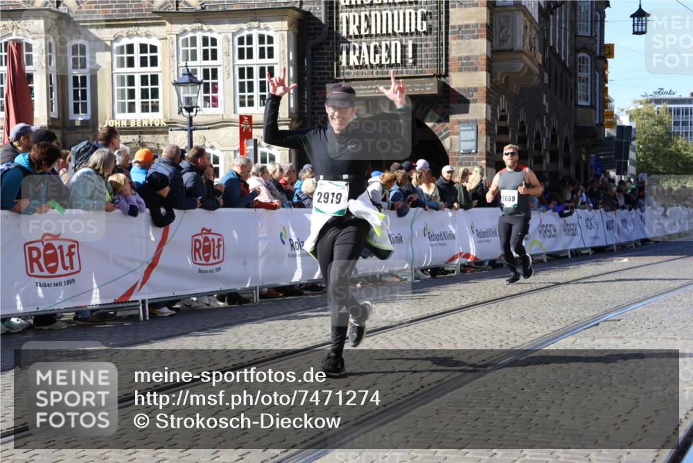 06.10.2024 - 19. swb-Marathon Bremen Strokosch-Dieckow http://msf.ph/oto/7471274 06.10.2024 13:59:27 Ziel 2434, 2919, 3075, 3161, 3481, 3919, 4816, 5741, 5968, 6177, 6193, 6203, 6669 meine-sportfotos.de
