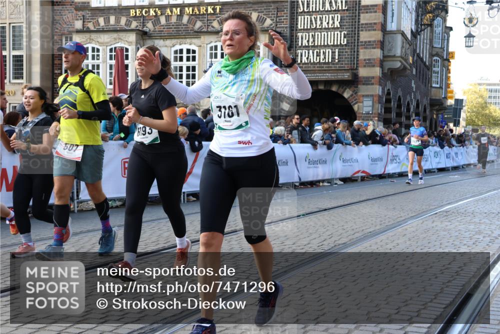 06.10.2024 - 19. swb-Marathon Bremen Strokosch-Dieckow http://msf.ph/oto/7471296 06.10.2024 13:59:43 Ziel 116, 507, 1395, 2327, 3034, 3075, 3161, 3276, 3481, 3919, 4616, 4816, 4937, 5064, 5125, 5495, 5741, 5776, 5968, 6177, 6193, 6898 meine-sportfotos.de