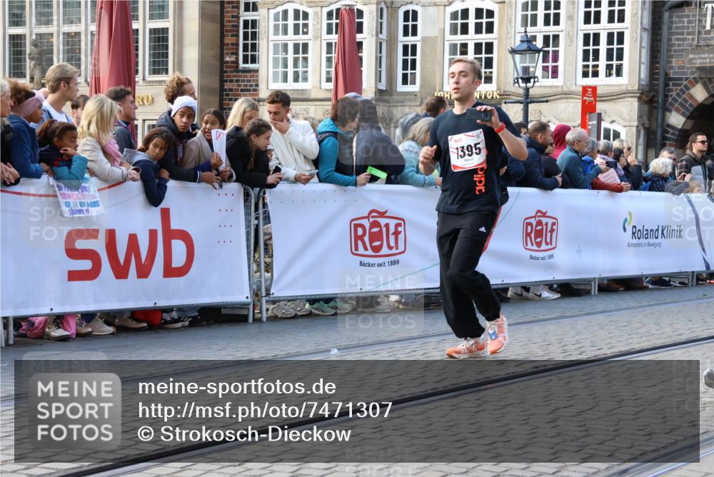 06.10.2024 - 19. swb-Marathon Bremen Strokosch-Dieckow http://msf.ph/oto/7471307 06.10.2024 13:59:51 Ziel 80, 116, 406, 811, 911, 1061, 1282, 1386, 1395, 2068, 2327, 3034, 3088, 3119, 3276, 4616, 4913, 4937, 5064, 5125, 5495, 5776, 5787, 6790, 6821, 6898 meine-sportfotos.de