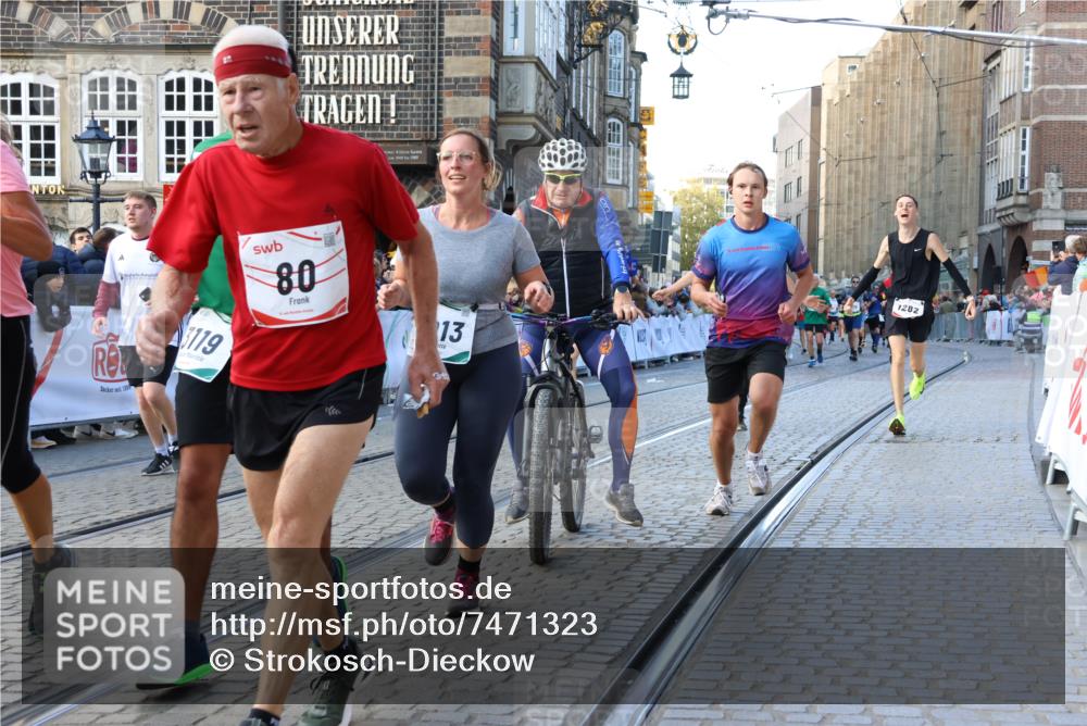 06.10.2024 - 19. swb-Marathon Bremen Strokosch-Dieckow http://msf.ph/oto/7471323 06.10.2024 14:00:05 Ziel 80, 406, 691, 811, 911, 978, 1061, 1282, 1386, 2068, 2998, 3088, 3119, 3618, 3992, 4913, 5309, 5310, 5787, 6790, 6821 meine-sportfotos.de
