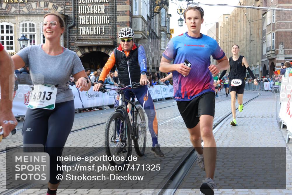 06.10.2024 - 19. swb-Marathon Bremen Strokosch-Dieckow http://msf.ph/oto/7471325 06.10.2024 14:00:06 Ziel 80, 406, 691, 811, 911, 978, 1061, 1282, 1386, 2068, 2998, 3088, 3119, 3618, 3992, 4913, 5309, 5310, 5787, 6282, 6790, 6821 meine-sportfotos.de