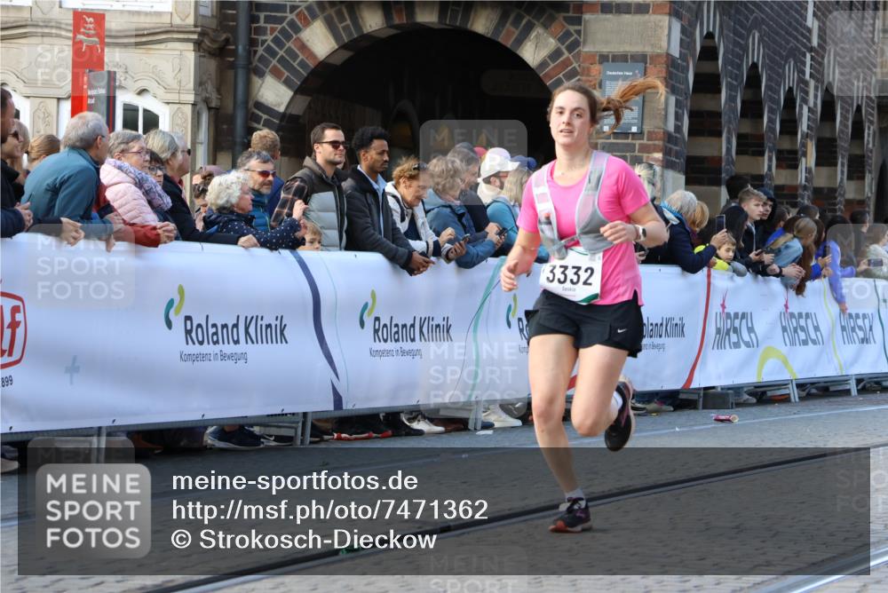 06.10.2024 - 19. swb-Marathon Bremen Strokosch-Dieckow http://msf.ph/oto/7471362 06.10.2024 14:00:43 Ziel 3332, 3355, 4273, 4274, 5347 meine-sportfotos.de