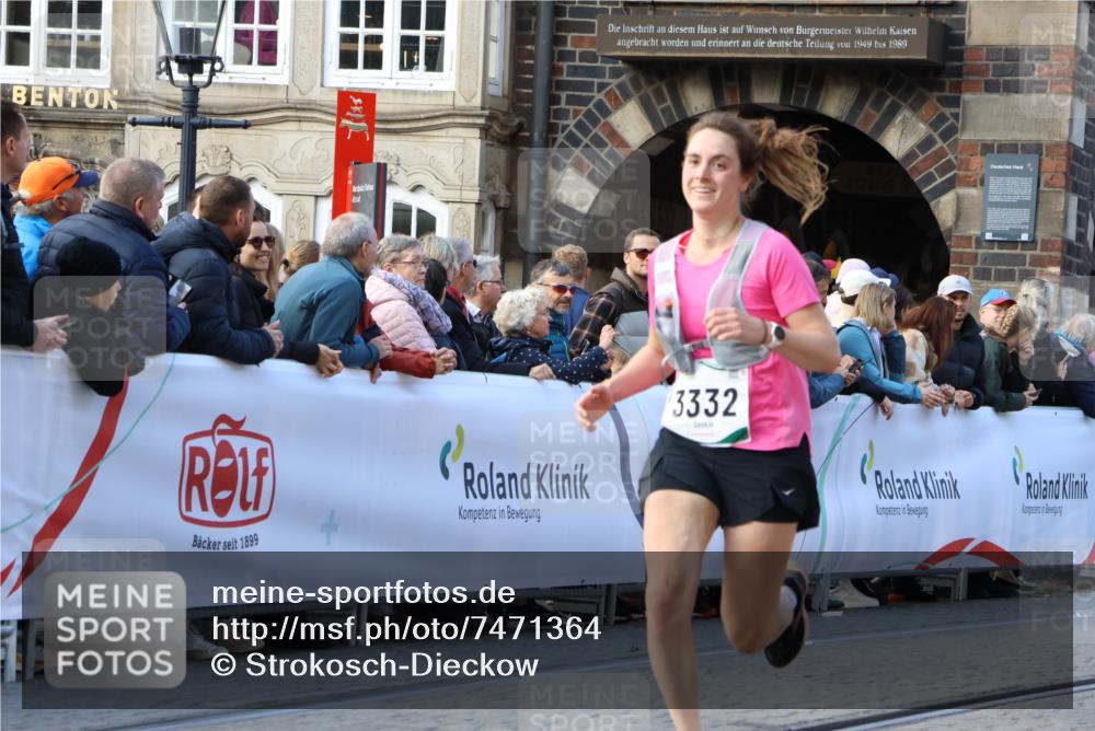 06.10.2024 - 19. swb-Marathon Bremen Strokosch-Dieckow http://msf.ph/oto/7471364 06.10.2024 14:00:44 Ziel 3332, 3355, 4273, 4274, 5347 meine-sportfotos.de