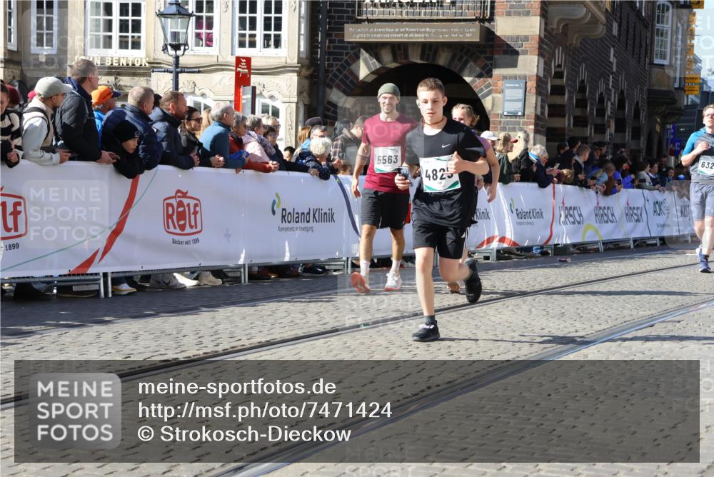 06.10.2024 - 19. swb-Marathon Bremen Strokosch-Dieckow http://msf.ph/oto/7471424 06.10.2024 14:01:58 Ziel 2027, 2054, 2588, 4086, 4320, 4341, 4343, 4746, 4825, 5003, 5563, 5778, 6291, 6326, 6530, 6977 meine-sportfotos.de