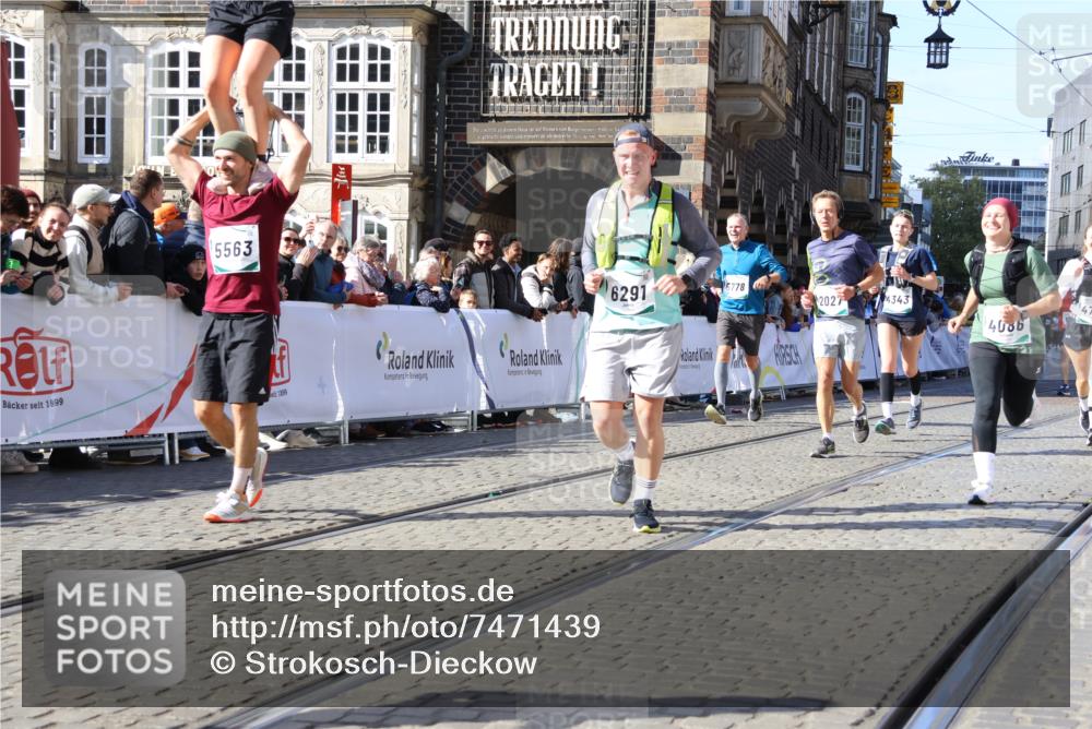 06.10.2024 - 19. swb-Marathon Bremen Strokosch-Dieckow http://msf.ph/oto/7471439 06.10.2024 14:02:08 Ziel 311, 974, 1340, 2027, 2054, 2588, 3742, 4086, 4320, 4341, 4343, 4746, 5563, 5778, 6291, 6530 meine-sportfotos.de