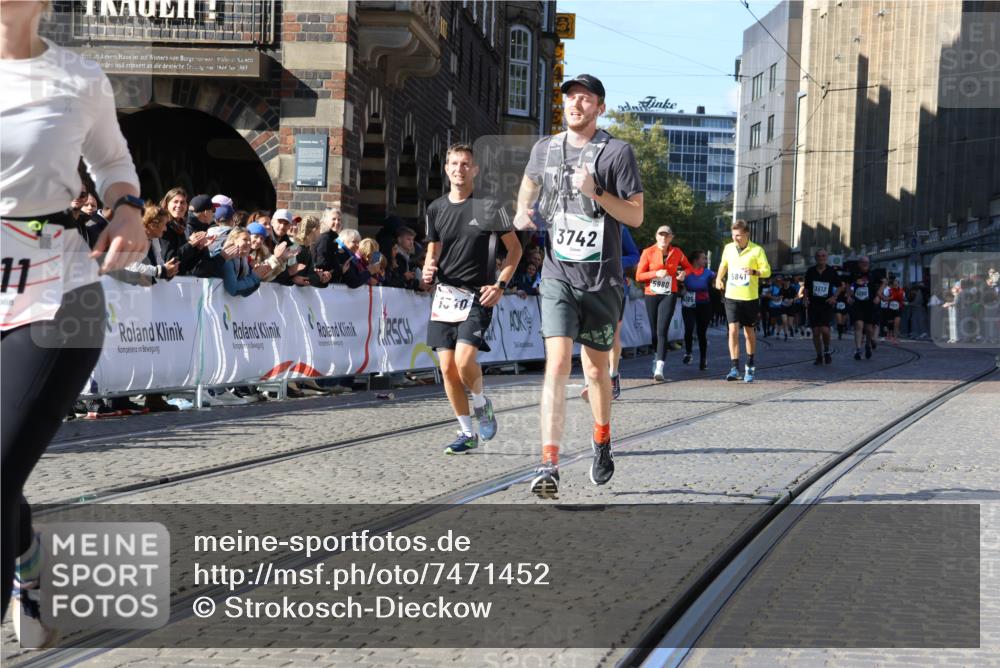 06.10.2024 - 19. swb-Marathon Bremen Strokosch-Dieckow http://msf.ph/oto/7471452 06.10.2024 14:02:19 Ziel 311, 974, 1340, 2357, 2362, 3513, 3742, 4385, 4390, 5010, 5841, 5980 meine-sportfotos.de