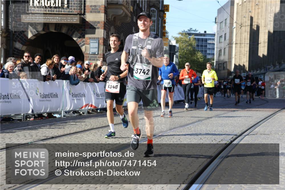 06.10.2024 - 19. swb-Marathon Bremen Strokosch-Dieckow http://msf.ph/oto/7471454 06.10.2024 14:02:20 Ziel 311, 974, 1340, 2357, 2362, 3513, 3562, 3742, 4385, 4390, 5010, 5841, 5980 meine-sportfotos.de