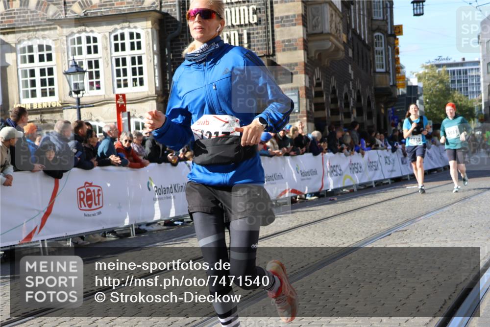 06.10.2024 - 19. swb-Marathon Bremen Strokosch-Dieckow http://msf.ph/oto/7471540 06.10.2024 14:03:47 Ziel 196, 961, 1213, 2186, 2896, 3025, 3134, 3841, 4250, 4287, 4639, 5046, 5089, 5269, 5479, 5579, 6645 meine-sportfotos.de