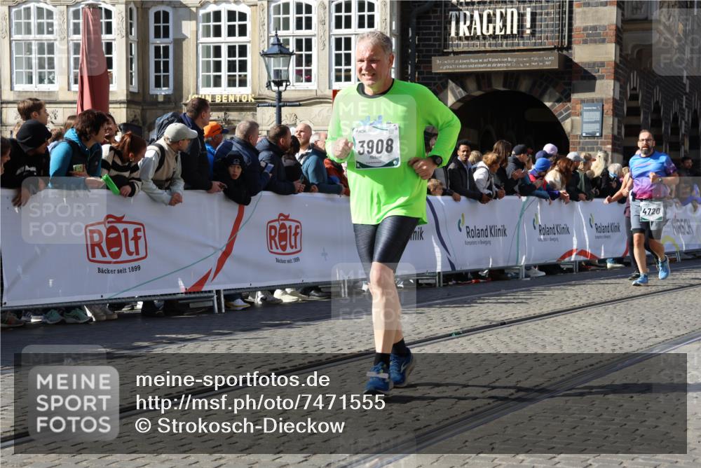 06.10.2024 - 19. swb-Marathon Bremen Strokosch-Dieckow http://msf.ph/oto/7471555 06.10.2024 14:04:05 Ziel 196, 467, 661, 1214, 2186, 2189, 2352, 2387, 2612, 2745, 2766, 2838, 2896, 3741, 3908, 3952, 3953, 3978, 4392, 4544, 4639, 4720, 5206, 5479, 6485 meine-sportfotos.de