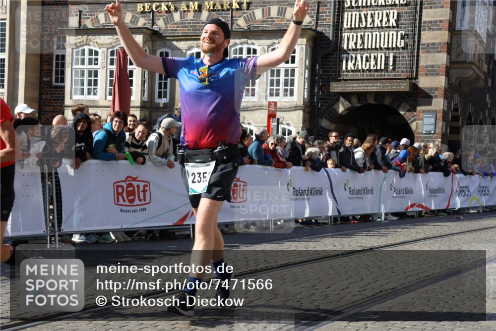 06.10.2024 - 19. swb-Marathon Bremen Strokosch-Dieckow http://msf.ph/oto/7471566 06.10.2024 14:04:15 Ziel 467, 661, 792, 1034, 2189, 2352, 2387, 2612, 2745, 2766, 2838, 3741, 3952, 3953, 3964, 4392, 4720, 5206, 5261, 5680, 6485 meine-sportfotos.de