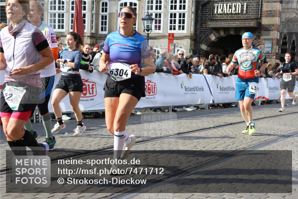 06.10.2024 - 19. swb-Marathon Bremen Strokosch-Dieckow http://msf.ph/oto/7471712 06.10.2024 14:06:16 Ziel 855, 1193, 1285, 1483, 2291, 2572, 2642, 2692, 2761, 3047, 3096, 3371, 3568, 3574, 3640, 4367, 4488, 4504, 4533, 4818, 5558, 5710, 5712, 5836, 5964, 6304 meine-sportfotos.de