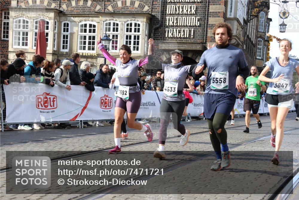 06.10.2024 - 19. swb-Marathon Bremen Strokosch-Dieckow http://msf.ph/oto/7471721 06.10.2024 14:06:22 Ziel 855, 1285, 2642, 2692, 2761, 3047, 3371, 3568, 4367, 4488, 4504, 4533, 4818, 4909, 5558, 5836, 5964 meine-sportfotos.de