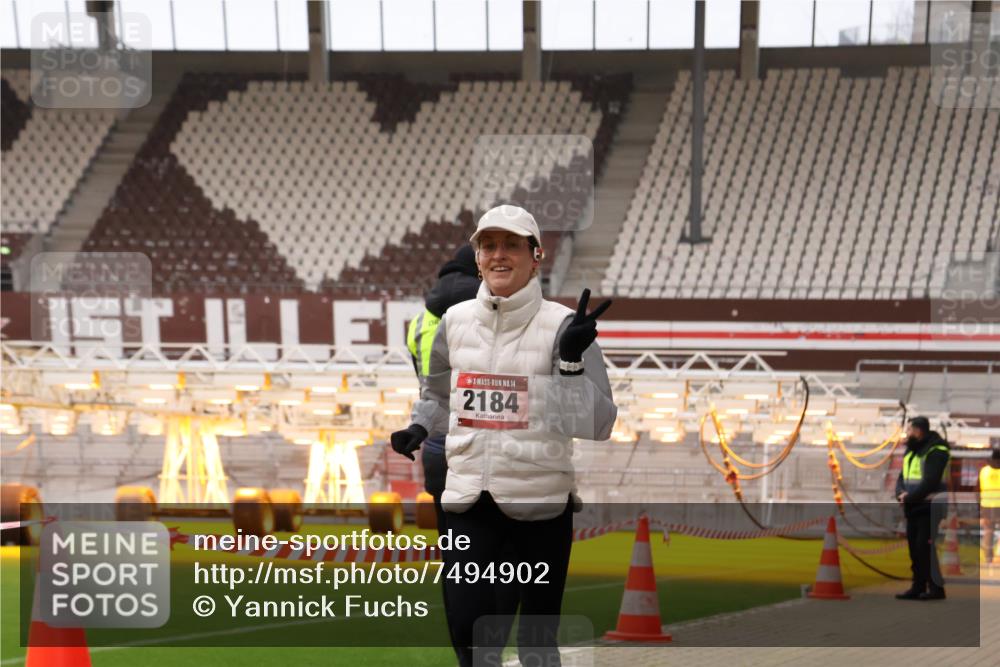 08.12.2024 - St. Pauli X-Mass-Run No. 14 Yannick Fuchs http://msf.ph/oto/7494902 08.12.2024 10:54:49 Ziel 875, 2184 meine-sportfotos.de