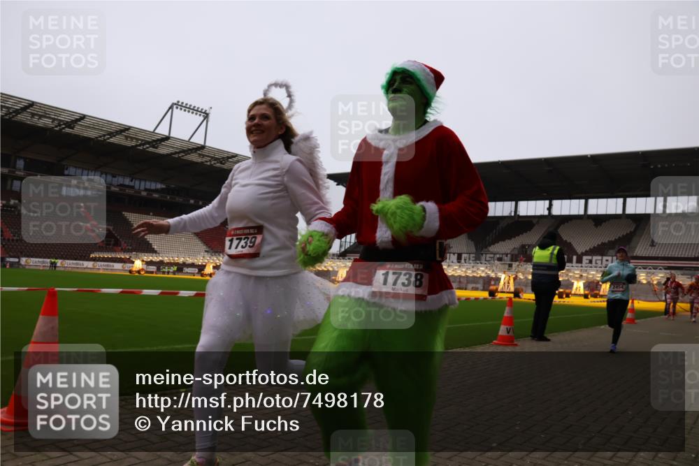 08.12.2024 - St. Pauli X-Mass-Run No. 14 Yannick Fuchs http://msf.ph/oto/7498178 08.12.2024 11:00:32 Ziel 149, 369, 387, 710, 884, 893, 1093, 1164, 1165, 1296, 1410, 1738, 1739, 1875, 1962, 2454 meine-sportfotos.de