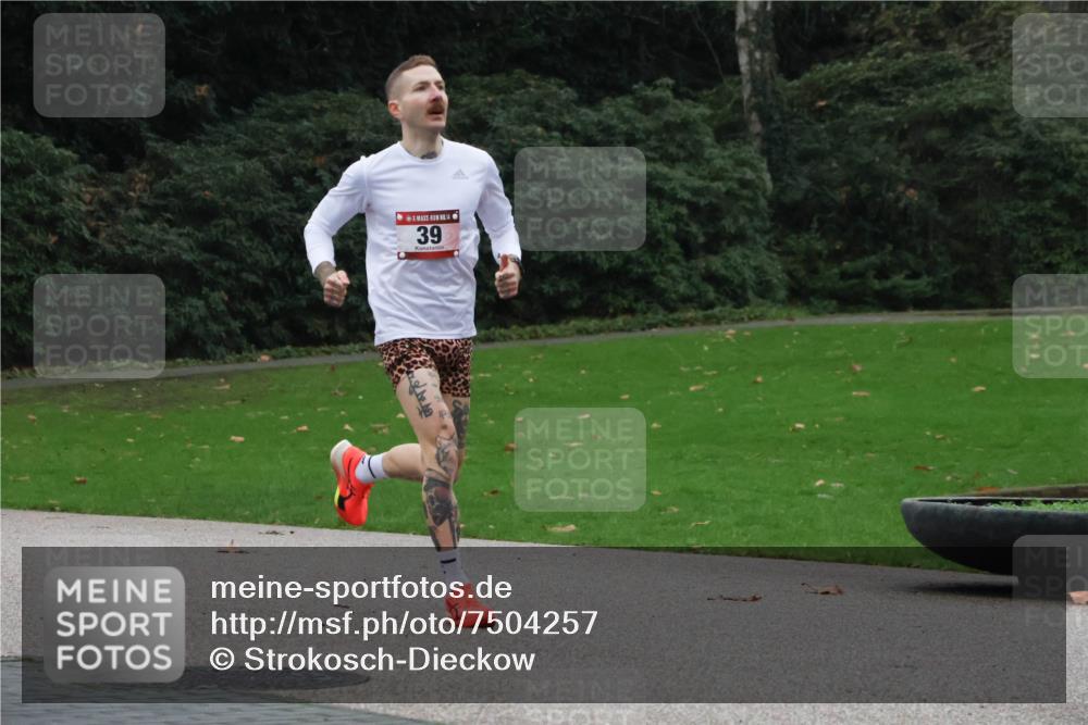 08.12.2024 - St. Pauli X-Mass-Run No. 14 Strokosch-Dieckow http://msf.ph/oto/7504257 08.12.2024 09:36:09 Laufen 39 meine-sportfotos.de