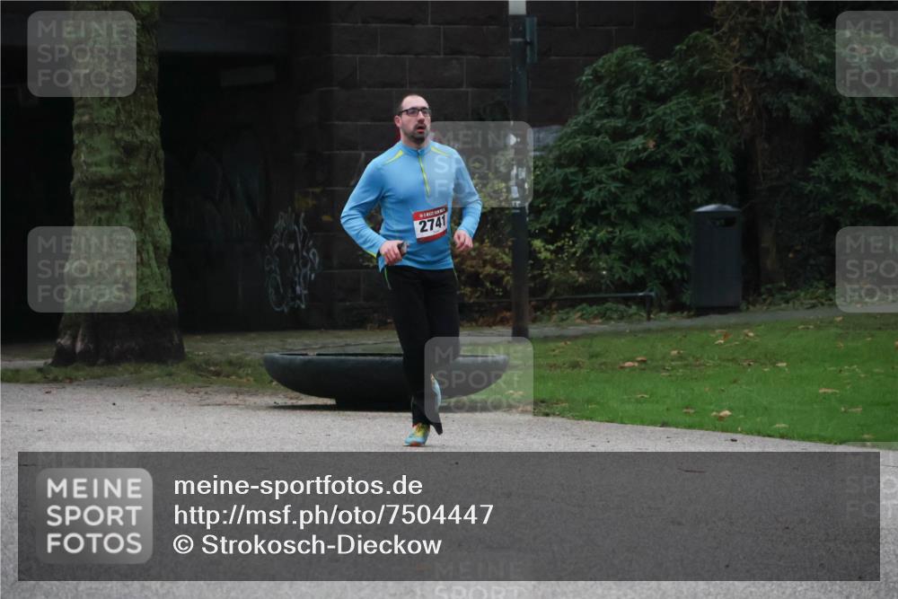08.12.2024 - St. Pauli X-Mass-Run No. 14 Strokosch-Dieckow http://msf.ph/oto/7504447 08.12.2024 09:37:10 Laufen 2741 meine-sportfotos.de