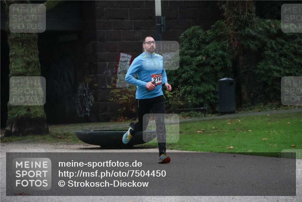 08.12.2024 - St. Pauli X-Mass-Run No. 14 Strokosch-Dieckow http://msf.ph/oto/7504450 08.12.2024 09:37:10 Laufen 2741 meine-sportfotos.de