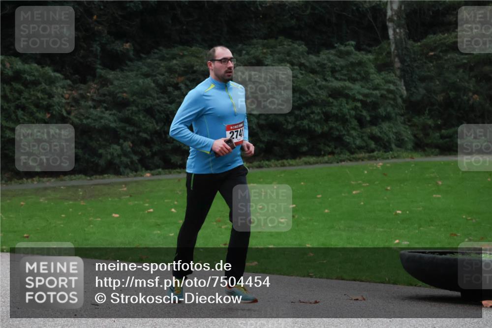 08.12.2024 - St. Pauli X-Mass-Run No. 14 Strokosch-Dieckow http://msf.ph/oto/7504454 08.12.2024 09:37:12 Laufen 2741 meine-sportfotos.de