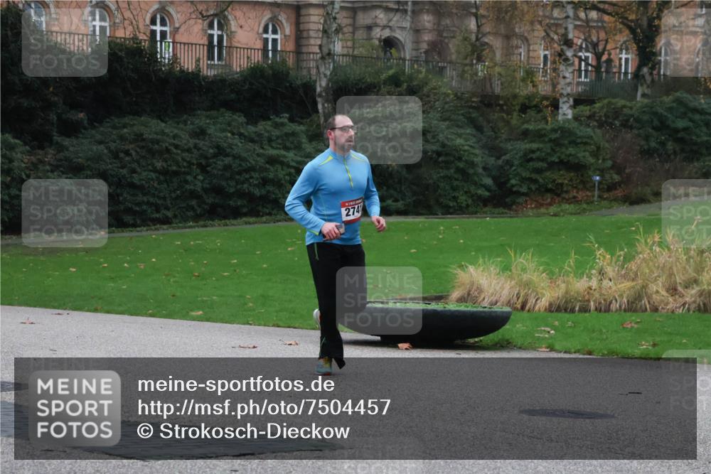 08.12.2024 - St. Pauli X-Mass-Run No. 14 Strokosch-Dieckow http://msf.ph/oto/7504457 08.12.2024 09:37:12 Laufen 2741 meine-sportfotos.de