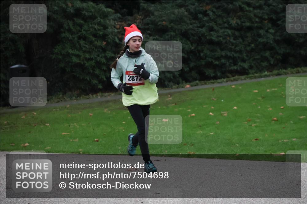 08.12.2024 - St. Pauli X-Mass-Run No. 14 Strokosch-Dieckow http://msf.ph/oto/7504698 08.12.2024 09:38:17 Laufen 2872 meine-sportfotos.de