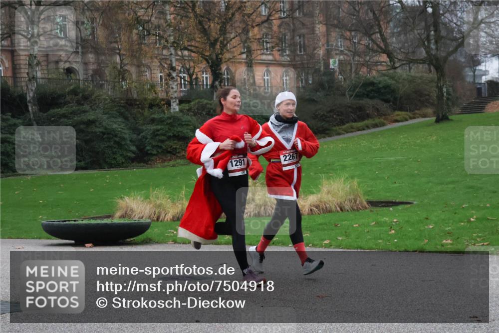 08.12.2024 - St. Pauli X-Mass-Run No. 14 Strokosch-Dieckow http://msf.ph/oto/7504918 08.12.2024 09:38:51 Laufen 1291, 1291, 2267 meine-sportfotos.de