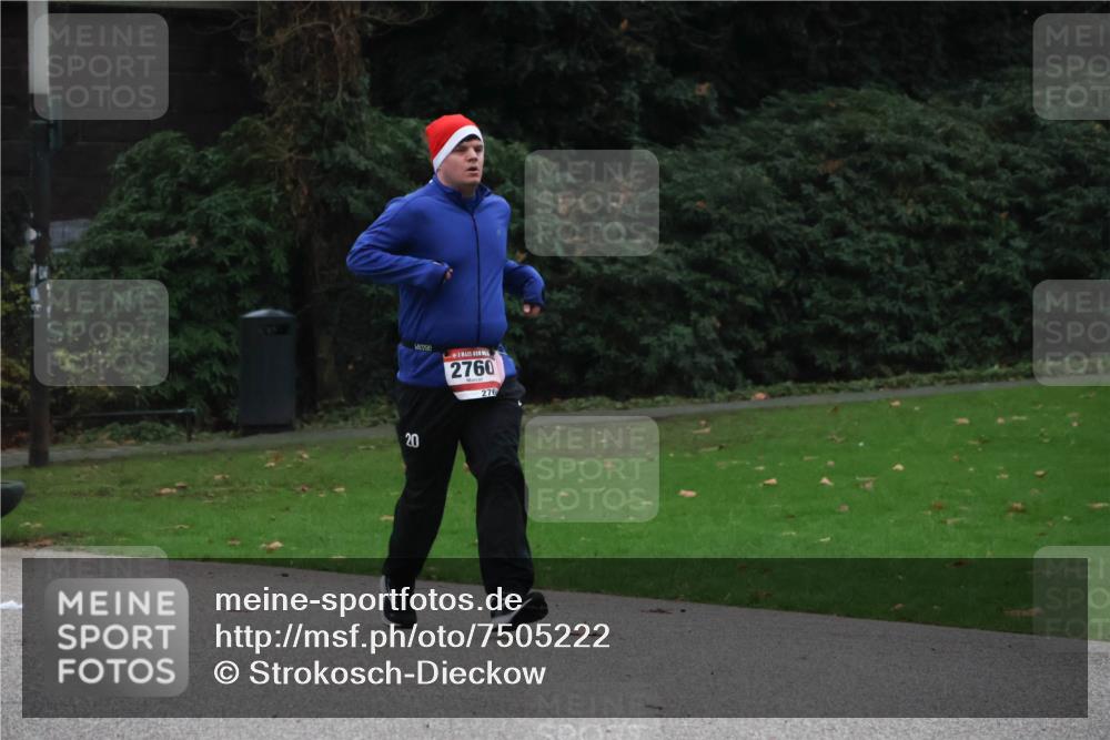 08.12.2024 - St. Pauli X-Mass-Run No. 14 Strokosch-Dieckow http://msf.ph/oto/7505222 08.12.2024 09:39:40 Laufen 2760, 276, 20 meine-sportfotos.de