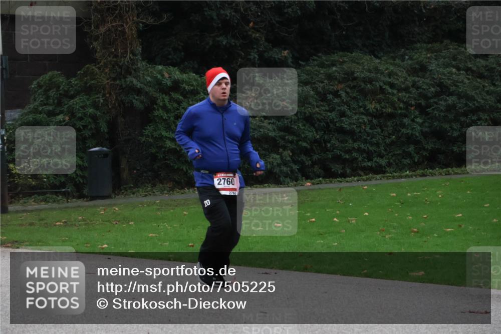 08.12.2024 - St. Pauli X-Mass-Run No. 14 Strokosch-Dieckow http://msf.ph/oto/7505225 08.12.2024 09:39:40 Laufen 20, 2760, 2760 meine-sportfotos.de