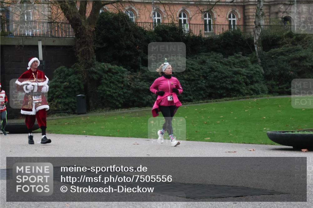 08.12.2024 - St. Pauli X-Mass-Run No. 14 Strokosch-Dieckow http://msf.ph/oto/7505556 08.12.2024 09:40:31 Laufen 1393, 25 meine-sportfotos.de