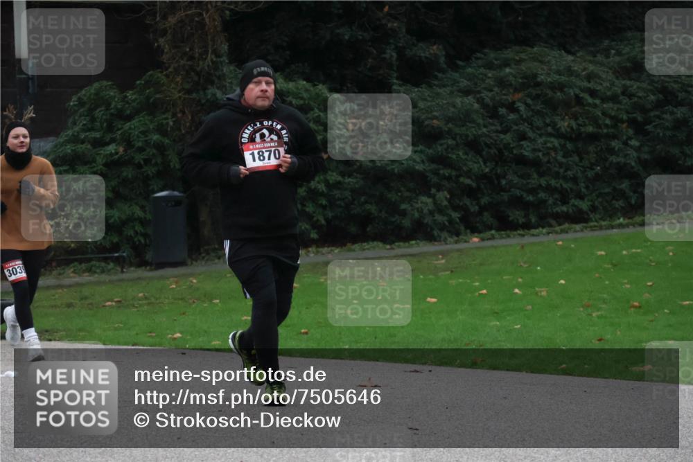 08.12.2024 - St. Pauli X-Mass-Run No. 14 Strokosch-Dieckow http://msf.ph/oto/7505646 08.12.2024 09:40:42 Laufen 1870, 3039 meine-sportfotos.de