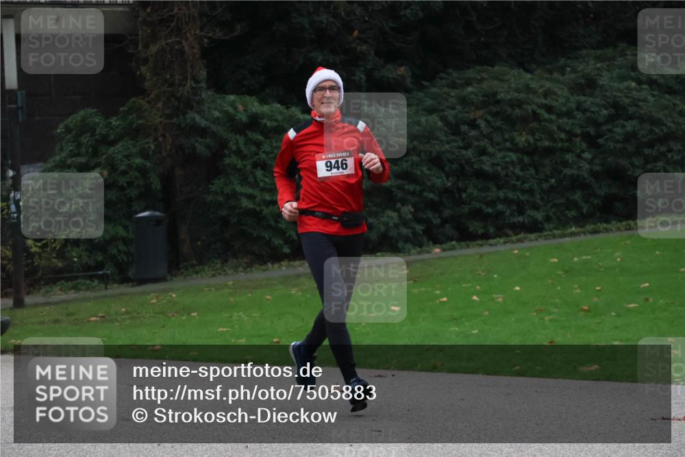 08.12.2024 - St. Pauli X-Mass-Run No. 14 Strokosch-Dieckow http://msf.ph/oto/7505883 08.12.2024 09:41:17 Laufen 14, 946 meine-sportfotos.de