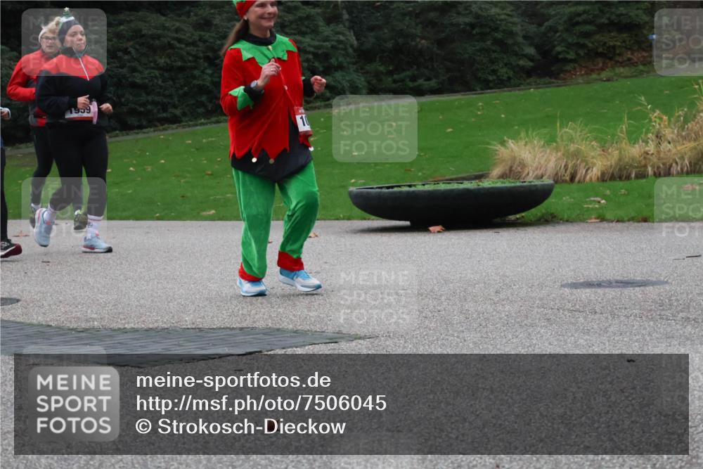 08.12.2024 - St. Pauli X-Mass-Run No. 14 Strokosch-Dieckow http://msf.ph/oto/7506045 08.12.2024 09:41:42 Laufen  meine-sportfotos.de