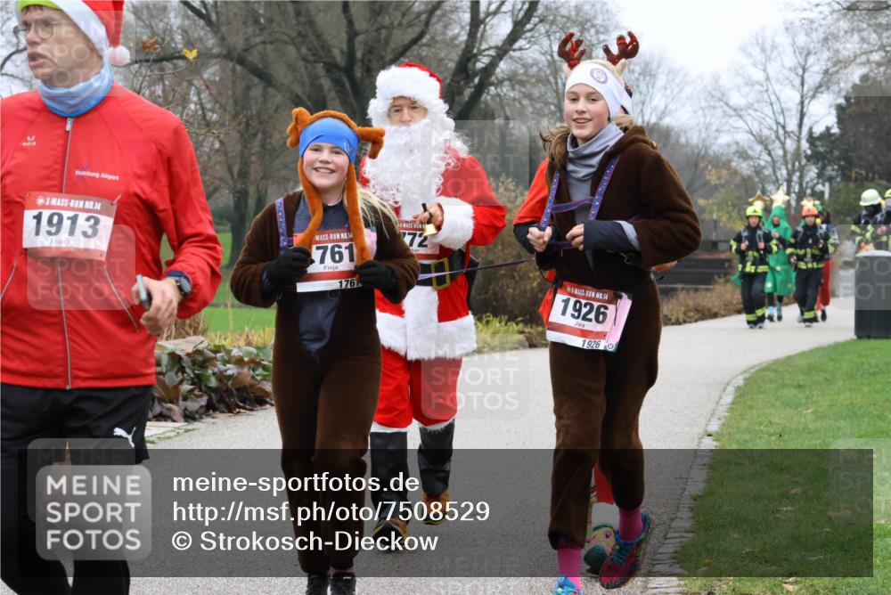 08.12.2024 - St. Pauli X-Mass-Run No. 14 Strokosch-Dieckow http://msf.ph/oto/7508529 08.12.2024 10:56:19 Laufen 14, 1913, 14, 761, 176, 72, 14, 1926, 1926 meine-sportfotos.de