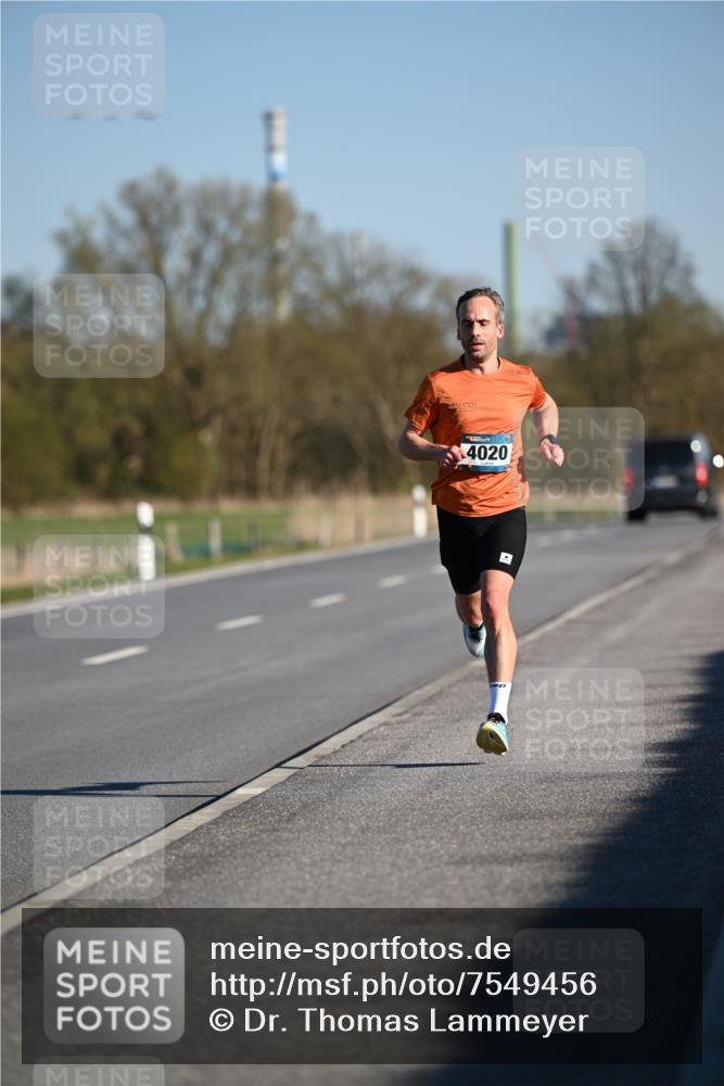 06.04.2025 - 44. Internationalen Wilhelmsburger Insellauf Dr. Thomas Lammeyer http://msf.ph/oto/7549456 06.04.2025 09:16:26 Laufen 4020 meine-sportfotos.de
