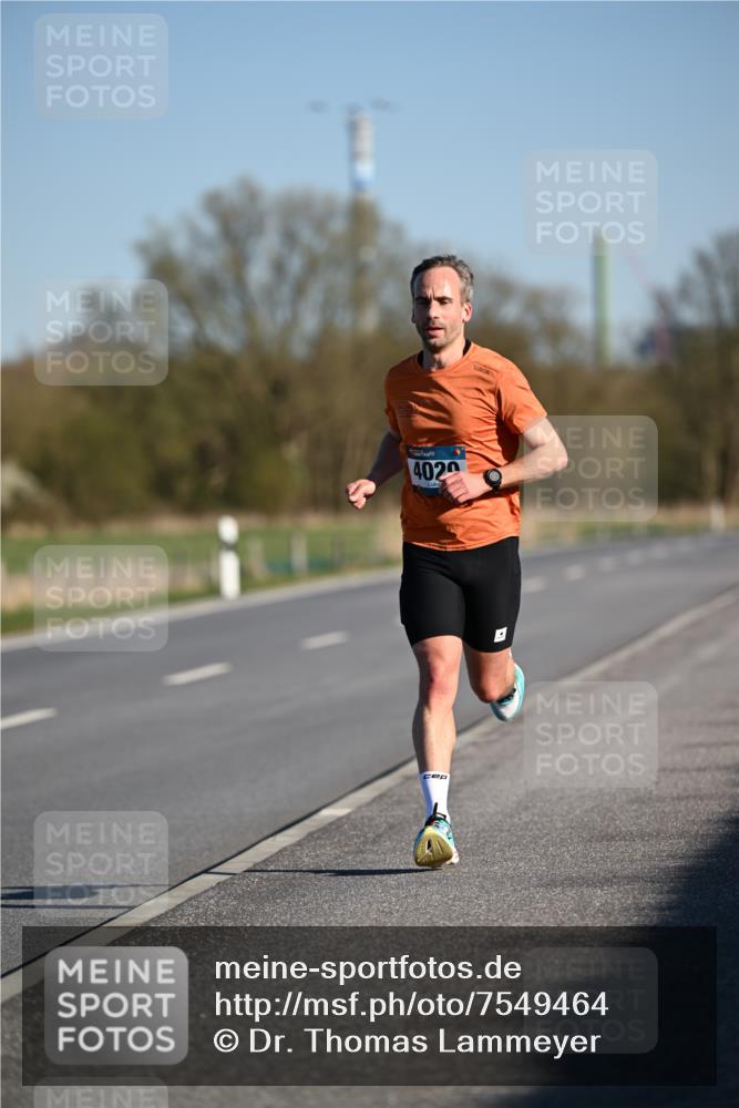 06.04.2025 - 44. Internationalen Wilhelmsburger Insellauf Dr. Thomas Lammeyer http://msf.ph/oto/7549464 06.04.2025 09:16:27 Laufen 4020 meine-sportfotos.de