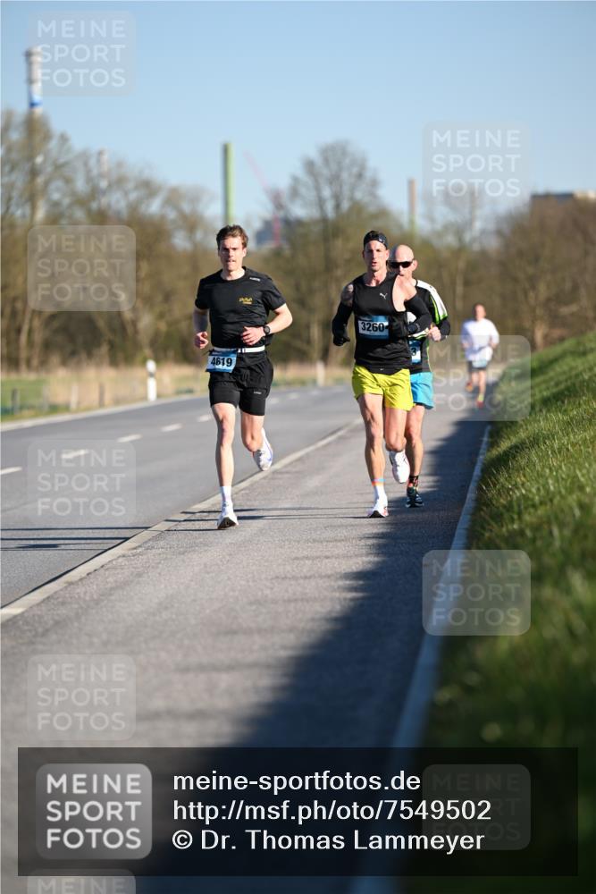 06.04.2025 - 44. Internationalen Wilhelmsburger Insellauf Dr. Thomas Lammeyer http://msf.ph/oto/7549502 06.04.2025 09:17:20 Laufen 4619, 3260 meine-sportfotos.de