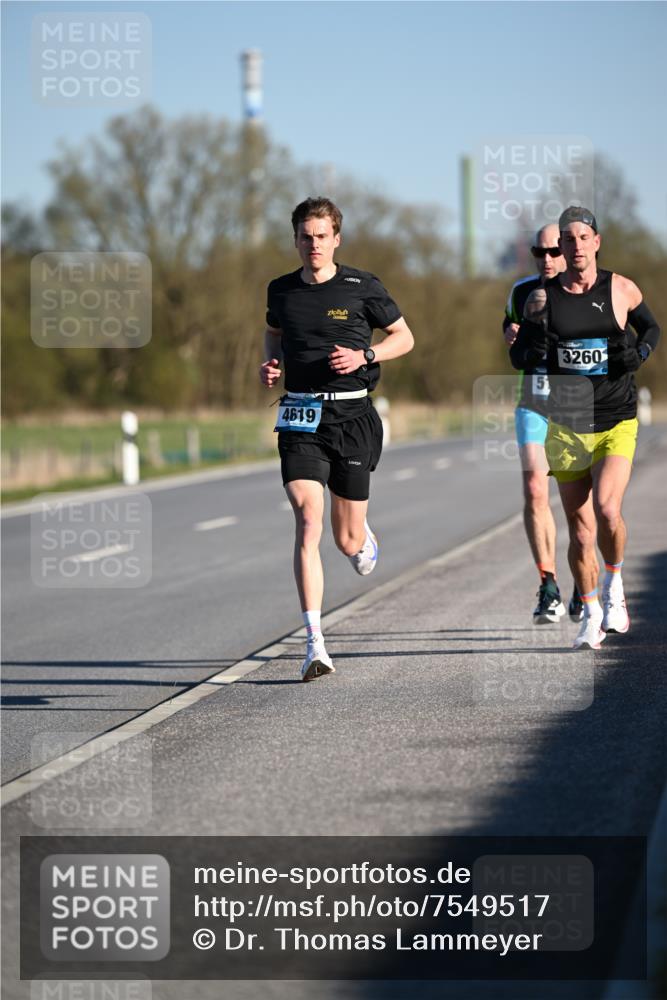 06.04.2025 - 44. Internationalen Wilhelmsburger Insellauf Dr. Thomas Lammeyer http://msf.ph/oto/7549517 06.04.2025 09:17:22 Laufen 4619, 3260 meine-sportfotos.de