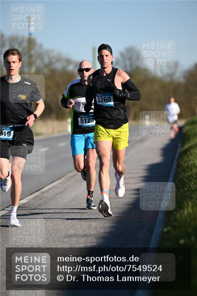 06.04.2025 - 44. Internationalen Wilhelmsburger Insellauf Dr. Thomas Lammeyer http://msf.ph/oto/7549524 06.04.2025 09:17:23 Laufen 619, 5123, 3260 meine-sportfotos.de
