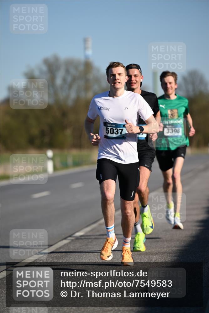 06.04.2025 - 44. Internationalen Wilhelmsburger Insellauf Dr. Thomas Lammeyer http://msf.ph/oto/7549583 06.04.2025 09:18:00 Laufen 5037, 3398 meine-sportfotos.de