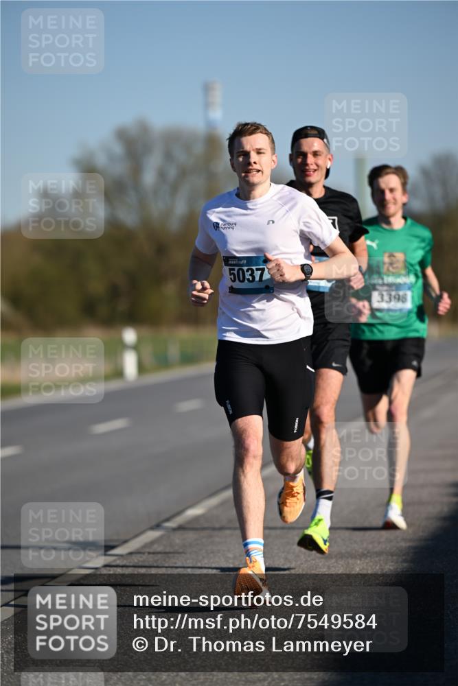 06.04.2025 - 44. Internationalen Wilhelmsburger Insellauf Dr. Thomas Lammeyer http://msf.ph/oto/7549584 06.04.2025 09:18:00 Laufen 5037, 3398 meine-sportfotos.de