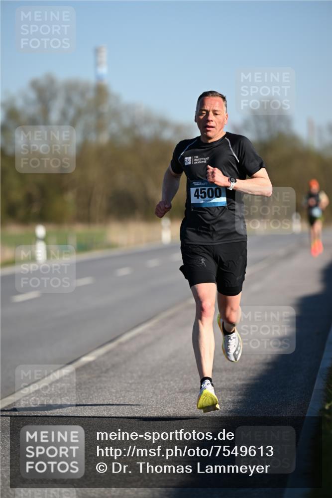 06.04.2025 - 44. Internationalen Wilhelmsburger Insellauf Dr. Thomas Lammeyer http://msf.ph/oto/7549613 06.04.2025 09:18:09 Laufen 4500 meine-sportfotos.de