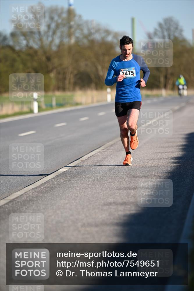 06.04.2025 - 44. Internationalen Wilhelmsburger Insellauf Dr. Thomas Lammeyer http://msf.ph/oto/7549651 06.04.2025 09:18:39 Laufen 3475 meine-sportfotos.de