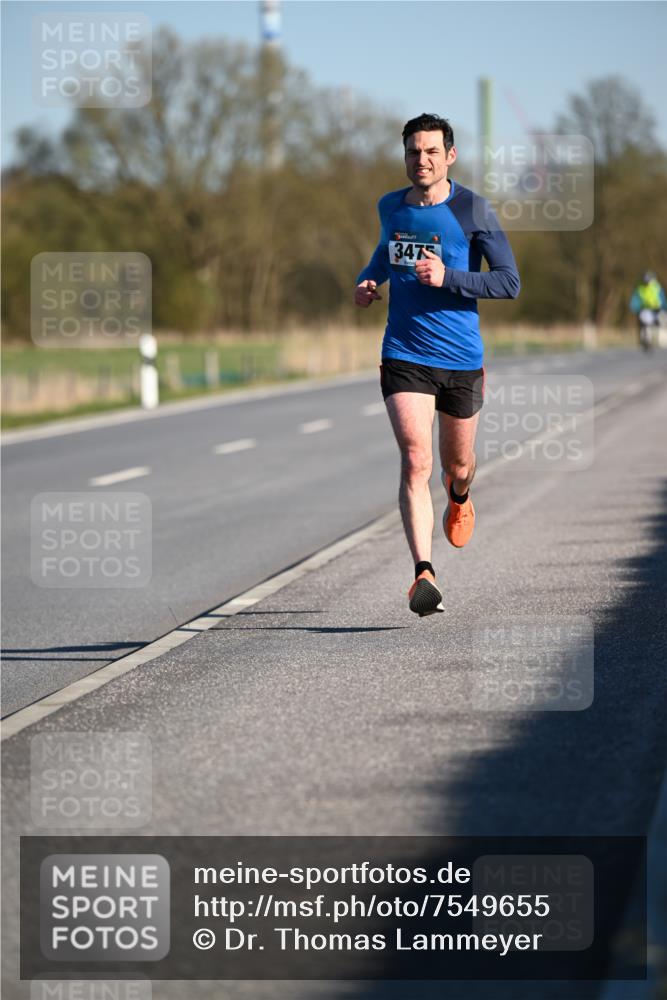 06.04.2025 - 44. Internationalen Wilhelmsburger Insellauf Dr. Thomas Lammeyer http://msf.ph/oto/7549655 06.04.2025 09:18:39 Laufen 3475 meine-sportfotos.de